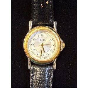 Bill Blass Quartz Ladies Wristwatch Leather Band